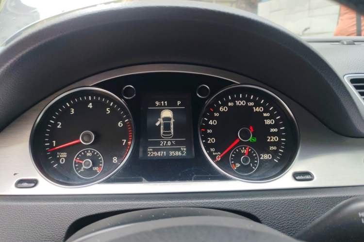 Used Volkswagen FAW-Volkswagen CC 2011 1.8 TSI Prestige Model Instrument Cluster