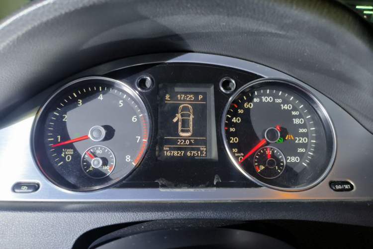 Used Volkswagen FAW-Volkswagen CC 2011 2.0 TSI Ultimate Edition Instrument Cluster