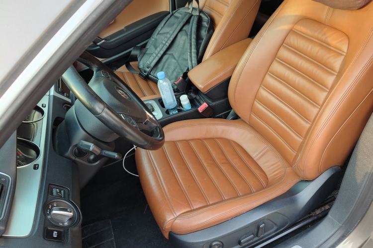 Used Volkswagen FAW-Volkswagen CC 2011 2.0 TSI Luxury Edition Left Front Seat