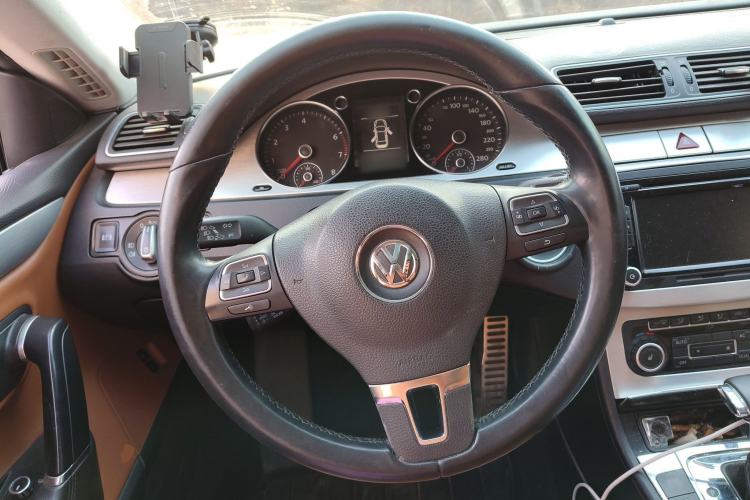 Used Volkswagen FAW-Volkswagen CC 2011 2.0 TSI Luxury Edition Steering Wheel