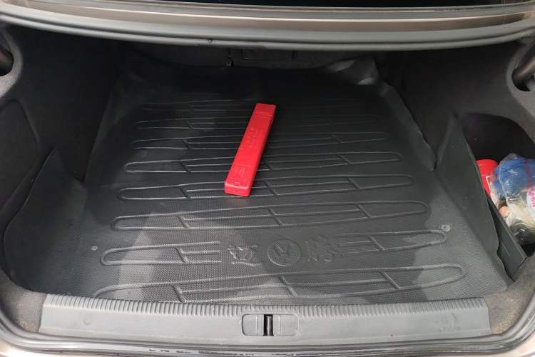 Used Volkswagen FAW-Volkswagen CC 2011 1.8TSI Luxury Model Trunk