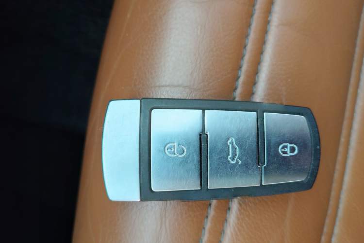 Used Volkswagen FAW-Volkswagen CC 2011 2.0 TSI Luxury Edition Vehicle Key
