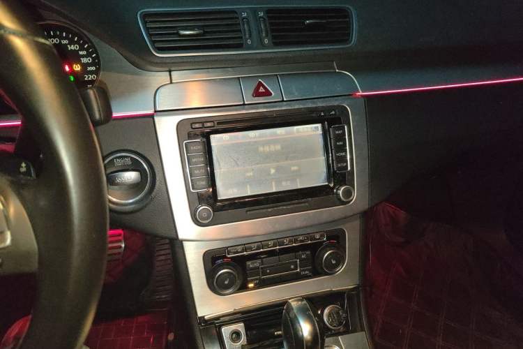 Used Volkswagen FAW-Volkswagen CC 2011 1.8TSI Luxury Model Audio And AC Panel