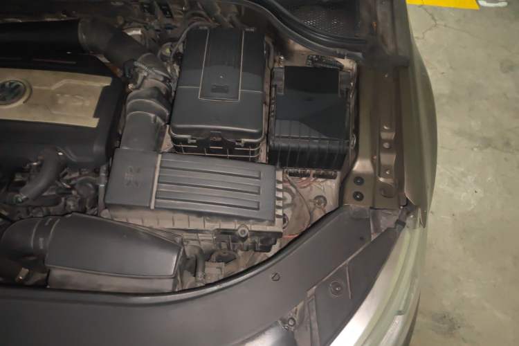 Used Volkswagen FAW-Volkswagen CC 2011 2.0 TSI Ultimate Edition Engine Bay Left