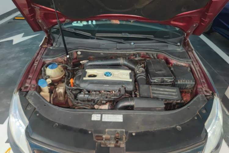 Used Volkswagen FAW-Volkswagen CC 2011 2.0 TSI Ultimate Edition Engine Bay