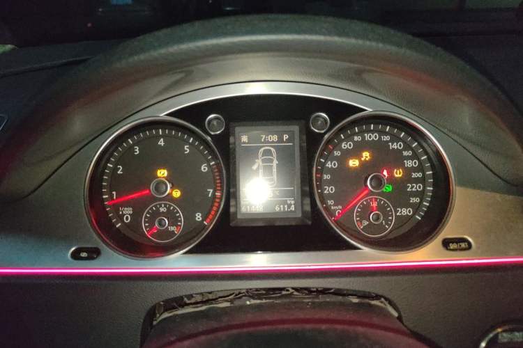 Used Volkswagen FAW-Volkswagen CC 2011 1.8TSI Luxury Model Instrument Cluster