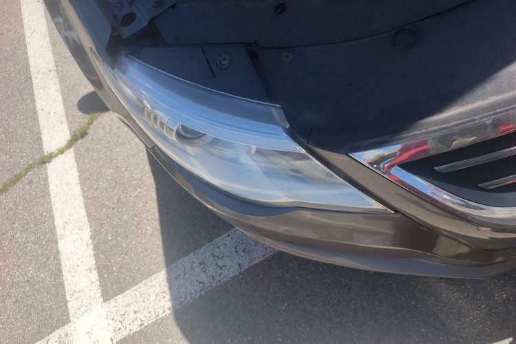 Used Volkswagen FAW-Volkswagen CC 2011 1.8TSI Luxury Model Right Front Headlight