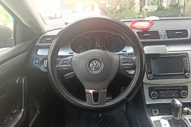 Used Volkswagen FAW-Volkswagen CC 2011 2.0 TSI Luxury Edition Steering Wheel