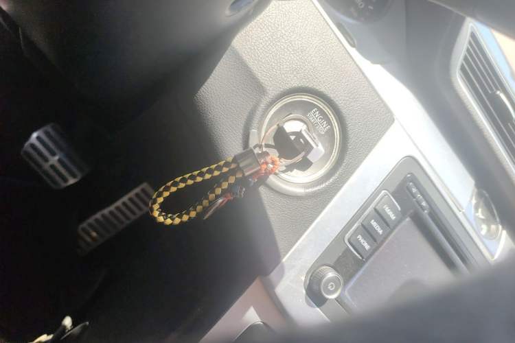 Used Volkswagen FAW-Volkswagen CC 2011 1.8TSI Luxury Model Vehicle Key