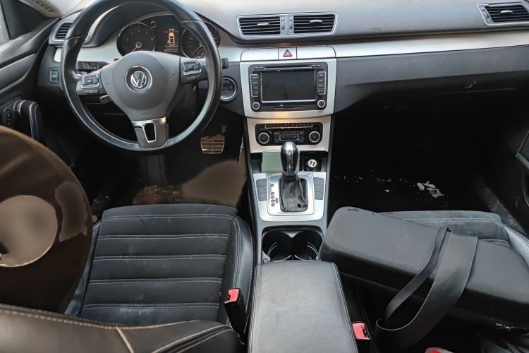 Used Volkswagen FAW-Volkswagen CC 2011 1.8TSI Luxury Model Interior 2