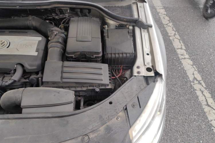 Used Volkswagen FAW-Volkswagen CC 2011 2.0 TSI Luxury Edition Engine Bay Left