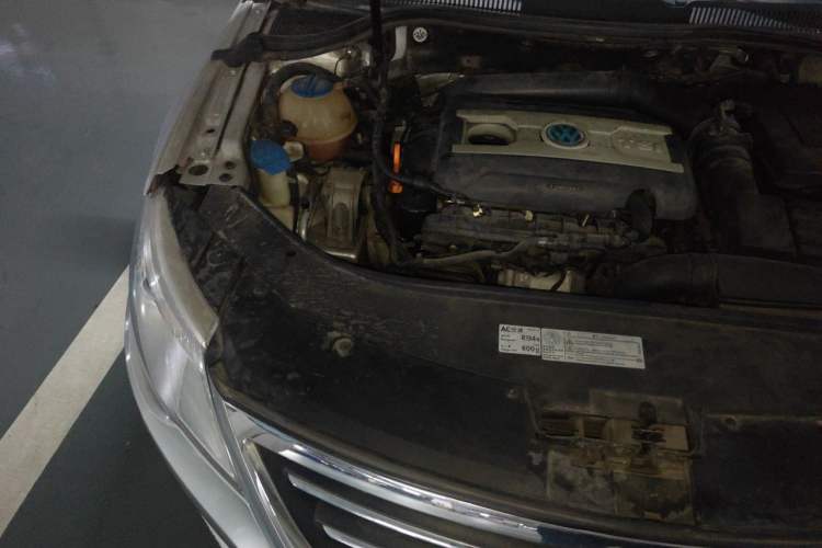 Used Volkswagen FAW-Volkswagen CC 2011 2.0 TSI Luxury Edition Engine Bay Right