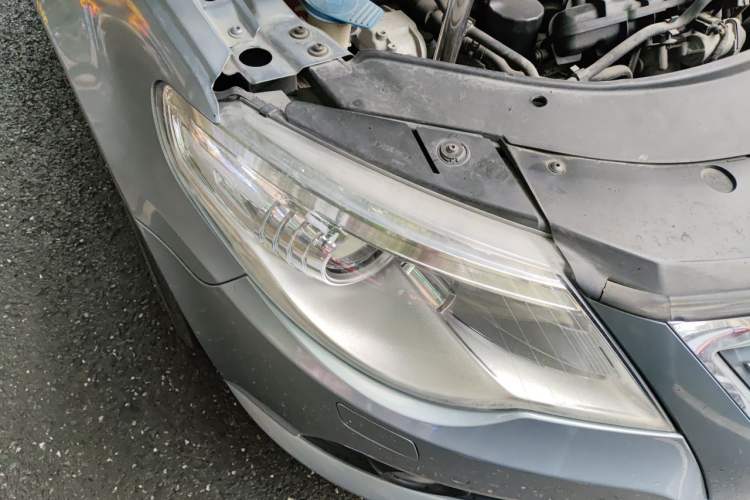 Used Volkswagen FAW-Volkswagen CC 2011 1.8TSI Luxury Model Right Front Headlight
