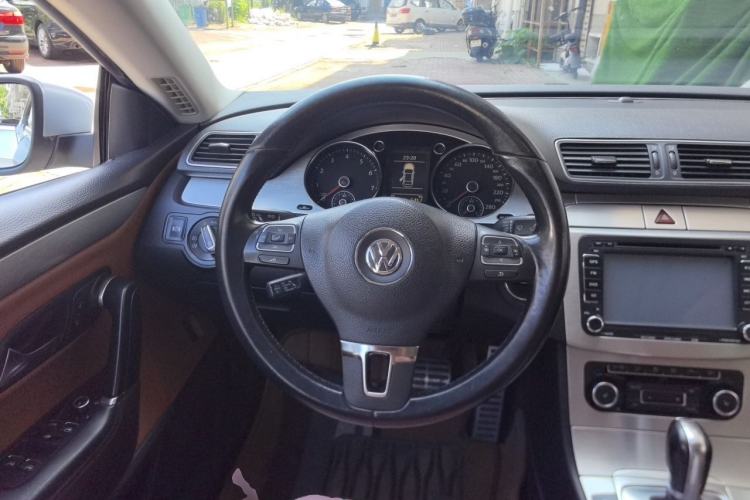 Used Volkswagen FAW-Volkswagen CC 2011 1.8TSI Luxury Model Steering Wheel