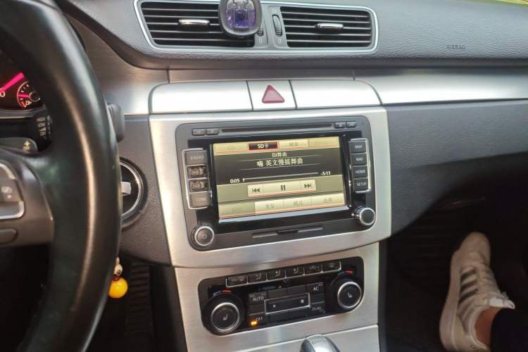 Used Volkswagen FAW-Volkswagen CC 2011 1.8TSI Luxury Model Audio And AC Panel