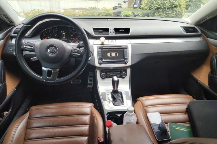 Used Volkswagen FAW-Volkswagen CC 2011 2.0 TSI Ultimate Edition Center Console