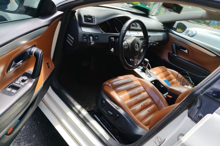 Used Volkswagen FAW-Volkswagen CC 2011 2.0 TSI Ultimate Edition Driver Seat