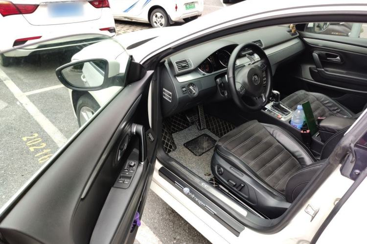 Used Volkswagen FAW-Volkswagen CC 2011 2.0 TSI Luxury Edition Driver Seat