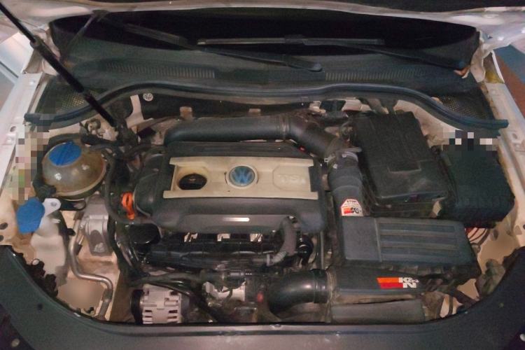 Used Volkswagen FAW-Volkswagen CC 2011 2.0 TSI Luxury Edition Engine Bay