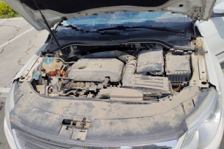 Used Volkswagen FAW-Volkswagen CC 2011 1.8TSI Luxury Model Engine Bay