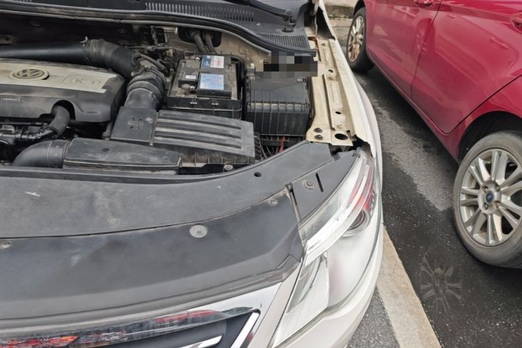 Used Volkswagen FAW-Volkswagen CC 2011 2.0 TSI Luxury Edition Engine Bay Left