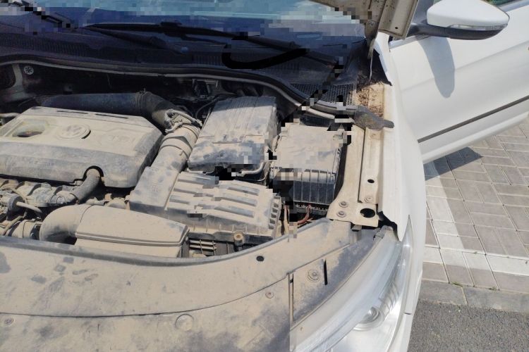 Used Volkswagen FAW-Volkswagen CC 2011 1.8TSI Luxury Model Engine Bay Left