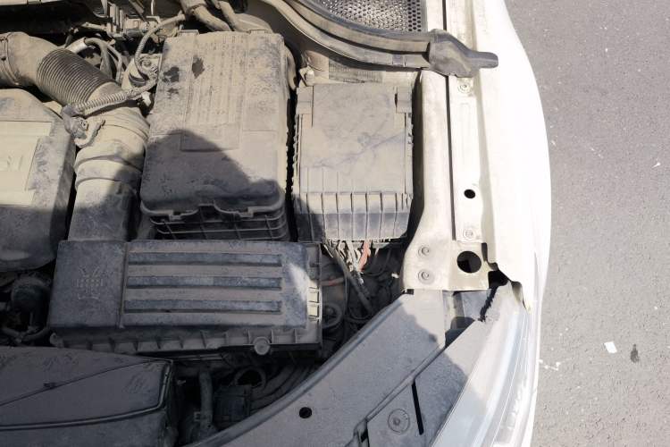Used Volkswagen FAW-Volkswagen CC 2011 2.0 TSI Luxury Edition Engine Bay Left