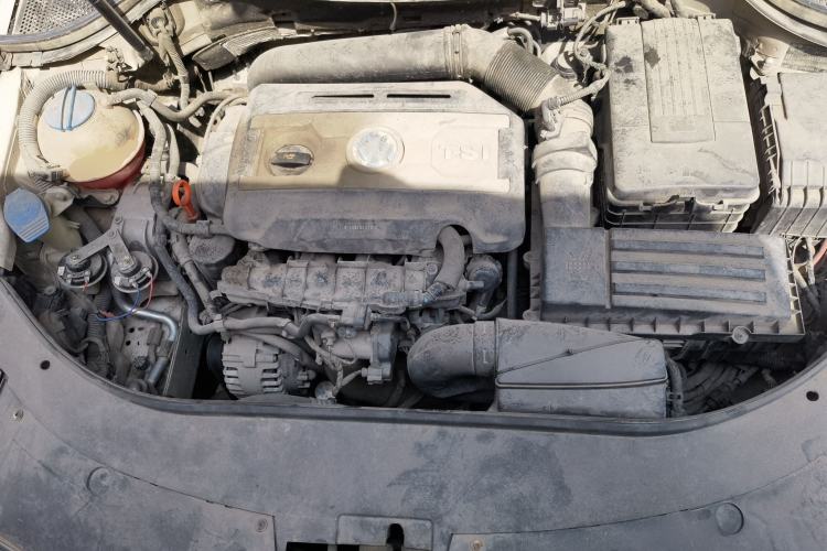 Used Volkswagen FAW-Volkswagen CC 2011 2.0 TSI Luxury Edition Engine Bay