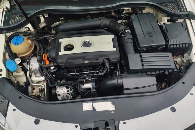 Used Volkswagen FAW-Volkswagen CC 2011 2.0 TSI Ultimate Edition Engine Bay