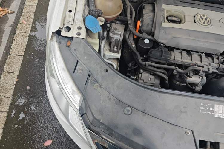 Used Volkswagen FAW-Volkswagen CC 2011 2.0 TSI Ultimate Edition Engine Bay Right
