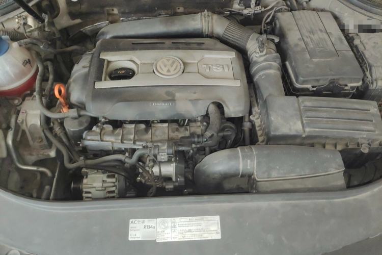 Used Volkswagen FAW-Volkswagen CC 2011 2.0 TSI Ultimate Edition Engine Bay
