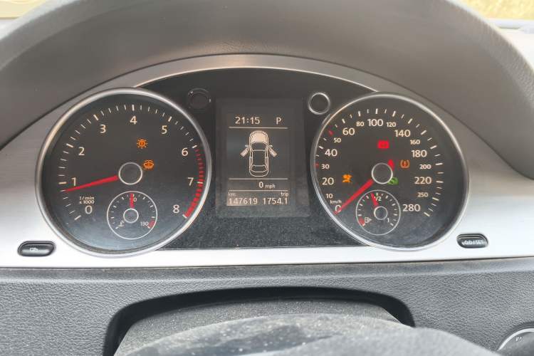 Used Volkswagen FAW-Volkswagen CC 2011 1.8 TSI Prestige Model Instrument Cluster