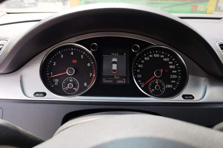 Used Volkswagen FAW-Volkswagen CC 2011 2.0 TSI Luxury Edition Instrument Cluster