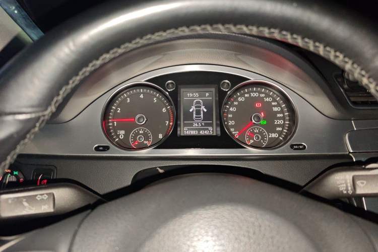 Used Volkswagen FAW-Volkswagen CC 2011 1.8TSI Luxury Model Instrument Cluster