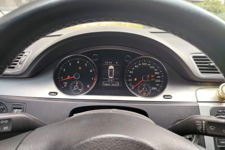 Used Volkswagen FAW-Volkswagen CC 2011 2.0 TSI Ultimate Edition Instrument Cluster