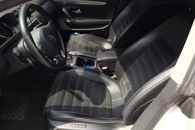 Used Volkswagen FAW-Volkswagen CC 2011 2.0 TSI Luxury Edition Left Front Seat