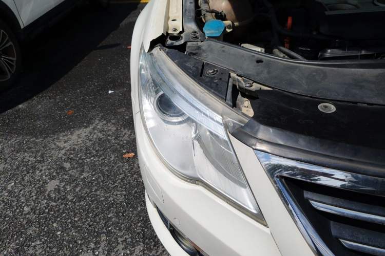 Used Volkswagen FAW-Volkswagen CC 2011 2.0 TSI Ultimate Edition Right Front Headlight