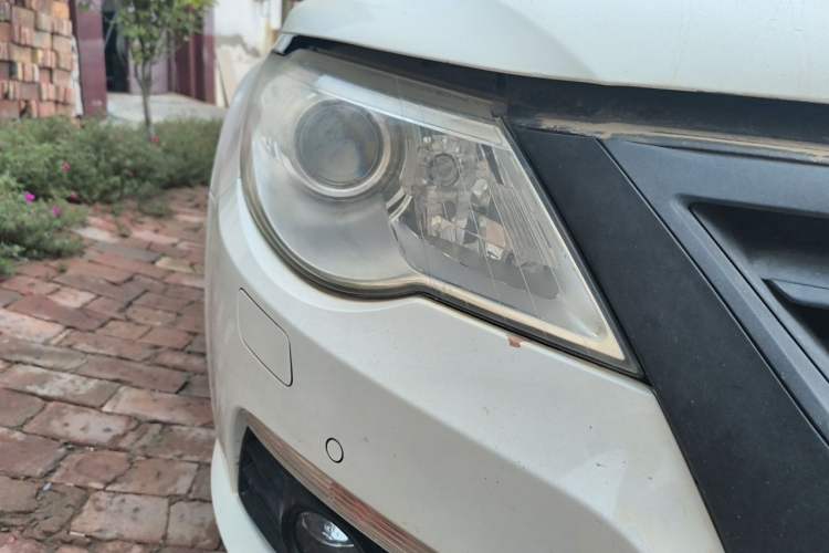 Used Volkswagen FAW-Volkswagen CC 2011 2.0 TSI Luxury Edition Right Front Headlight
