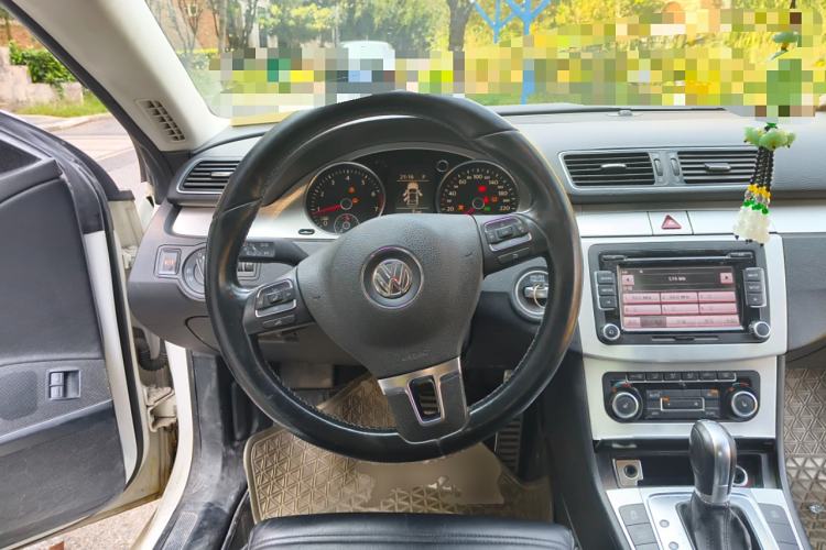 Used Volkswagen FAW-Volkswagen CC 2011 1.8 TSI Prestige Model Steering Wheel