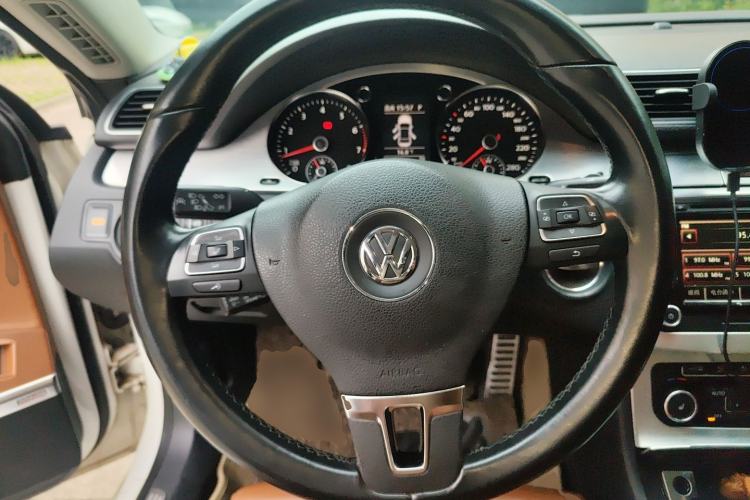 Used Volkswagen FAW-Volkswagen CC 2011 2.0 TSI Ultimate Edition Steering Wheel