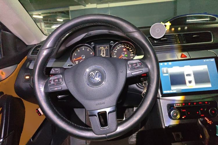 Used Volkswagen FAW-Volkswagen CC 2011 2.0 TSI Ultimate Edition Steering Wheel
