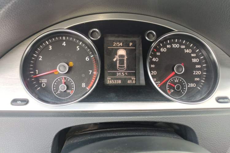 Used Volkswagen FAW-Volkswagen CC 2011 1.8TSI Luxury Model Instrument Cluster