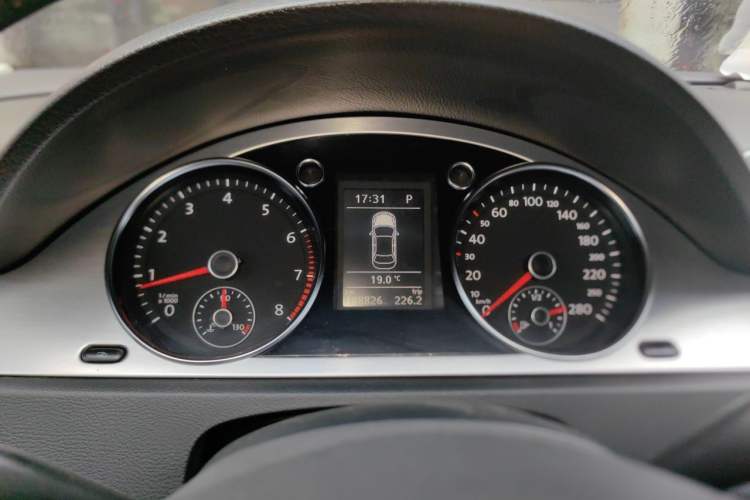 Used Volkswagen FAW-Volkswagen CC 2011 1.8TSI Luxury Model Instrument Cluster