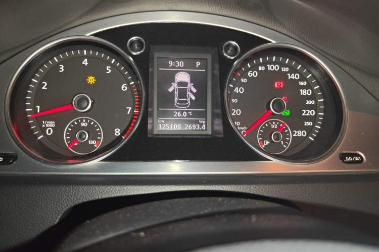 Used Volkswagen FAW-Volkswagen CC 2011 2.0 TSI Luxury Edition Instrument Cluster