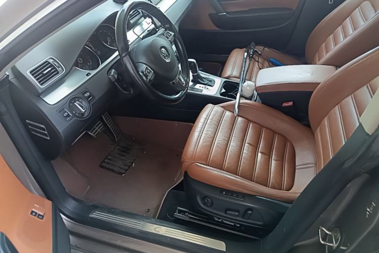 Used Volkswagen FAW-Volkswagen CC 2011 1.8 TSI Prestige Model Left Front Seat