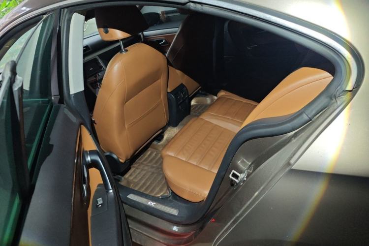 Used Volkswagen FAW-Volkswagen CC 2011 1.8 TSI Prestige Model Left Rear Seat