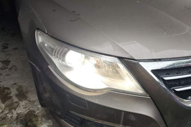 Used Volkswagen FAW-Volkswagen CC 2011 1.8 TSI Prestige Model Right Front Headlight