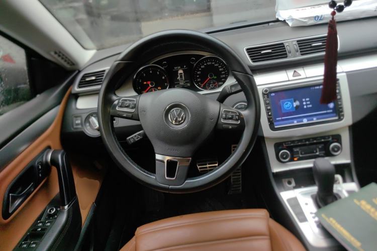 Used Volkswagen FAW-Volkswagen CC 2011 1.8TSI Luxury Model Steering Wheel