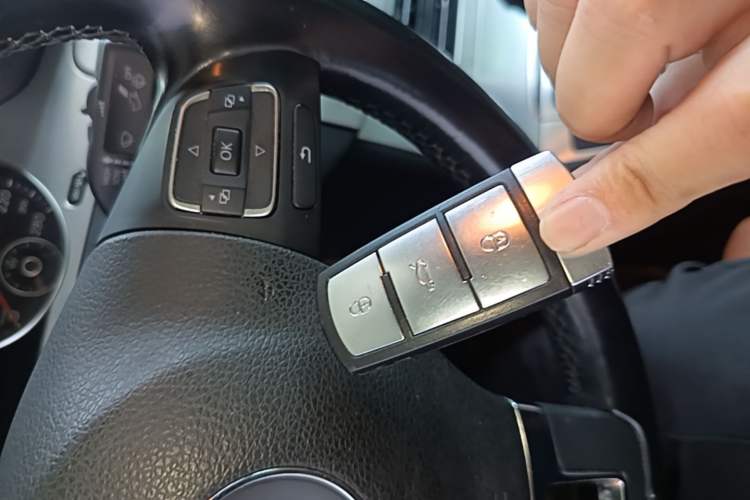 Used Volkswagen FAW-Volkswagen CC 2011 1.8 TSI Prestige Model Vehicle Key