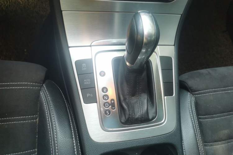 Used Volkswagen FAW-Volkswagen CC 2012 1.8TSI Luxury Model Gear Lever